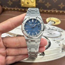 Đồng Hồ Audemars Piguet Royal Oak 15450 Rep 11 Mặt Xanh Dương Máy Cơ Thụy Sỹ Nhà Máy ZF 37mm (2)