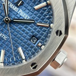 Đồng Hồ Audemars Piguet Royal Oak 15450 Rep 11 Mặt Xanh Dương Máy Cơ Thụy Sỹ Nhà Máy ZF 37mm (2)