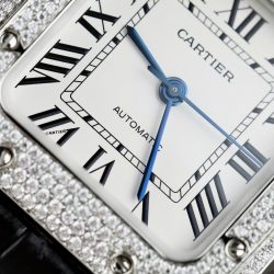 Đồng Hồ Cartier Santos Nữ Chế Tác Đính Kim Cương Moissanite Dây Da Đen Xưởng BV 35 (2)