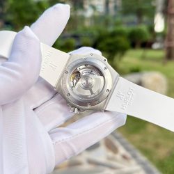 Đồng Hồ Hublot Big Bang One Click Màu Trắng Chế Tác Đính Full Kim Cương Moissanite 39mm (2)