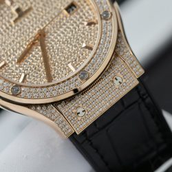 Đồng Hồ Hublot Classic Fussion King Gold Replica 11 Đính Full Kim Cương Moissanite 42mm (2)