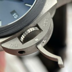 Đồng Hồ Panerai Luminor GMT PAM1279 Replica 11 Vỏ Titanium Máy Cơ Tự Động Xưởng VS 42mm (2)