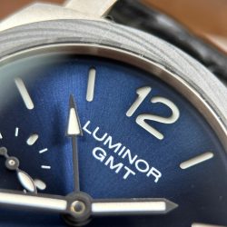 Đồng Hồ Panerai Luminor GMT PAM1279 Replica 11 Vỏ Titanium Máy Cơ Tự Động Xưởng VS 42mm (2)