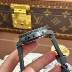 Đồng Hồ Panerai Submersible Luna Rossa Carbotech PAM01563 Replica 11 Mặt Xanh Dương Máy Cơ Thụy Sỹ Xưởng VS 42mm (2)