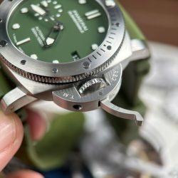 Đồng Hồ Panerai Submersible PAM01055 Replica 11 Màu Xanh Lá Cây Máy Cơ Thụy Sỹ Nhà Máy VS 42mm (2)