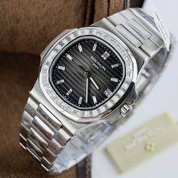 Đồng Hồ Patek Philippe Nautilus 5723 Chế Tác Mặt Xám Đính Kim Cương Moissanite Baguette 40mm (2)