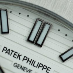 Đồng Hồ Patek Philippe Nautilus 5740 Rep 11 Mặt Trắng Máy Cơ Thụy Sỹ 40mm (1)