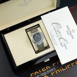 Đồng Hồ Patek Philippe Nautilus 5740 Replica 11 Mặt Xám Viền Đính Đá Baguette 40mm (2)
