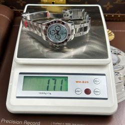 Đồng Hồ Rolex Cosmograph Daytona 116506 Replica 11 Mặt Xanh Băng Trọng Lượng 171 Grams Xưởng VS 40mm (2)
