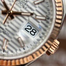 Đồng Hồ Rolex DateJust 126231 Chế Tác Mặt Trắng Họa Tiết Nếp Gấp Nhà Máy VS 36mm (2)