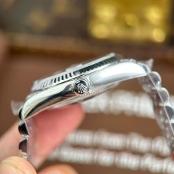 Đồng Hồ Rolex DateJust 126234 Replica Cao Cấp Mặt Xanh Họa Tiết Lá Cây Cọc Số Đá Xưởng VS 36mm (2)