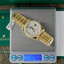 Đồng Hồ Rolex Day-Date Mặt MOP Chế Tác Bọc Vàng 18K Viền Đính Kim Cương Moissanite Xưởng GM 40mm (2)