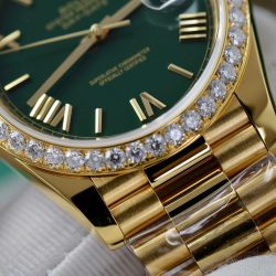 Đồng Hồ Rolex Day-Date Mặt Xanh Lá Cây Chế Tác Bọc Vàng Thật Viền Đính Kim Cương Moissanite Xưởng GM 40mm (2)