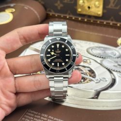 Đồng Hồ Tudor Black Bay Fifty Four Replica 11 Mặt Đen Máy Cơ Thụy Sỹ Nhà Máy ZF 37mm (2)