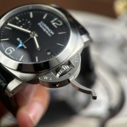 Panerai Luminor Quaranta PAM1365 Rep Cao Cấp Mặt Đen Dây Da Nhà Máy VS 40mm (2)
