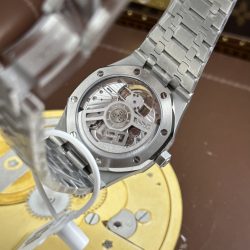 Đồng Hồ Audemars Piguet Royal Oak Selfwinding Flying Tourbillon 26730ST Rep 11 Mặt Số Màu Đỏ Tía 41mm (8)