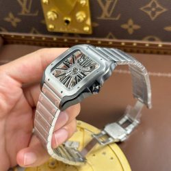 Đồng Hồ Cartier Santos Replica 11 Mặt Lộ Cơ Viền Đen Dây Kim Loại 39 (2)