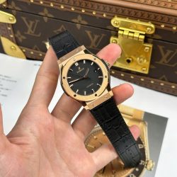 Đồng Hồ Hublot Classic Fusion King Gold Replica Cao Cấp Mặt Đen Máy Cơ Thụy Sỹ Xưởng JJZ 42mm (2)