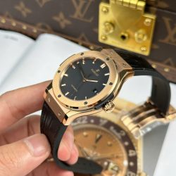 Đồng Hồ Hublot Classic Fusion King Gold Replica Cao Cấp Mặt Đen Máy Cơ Thụy Sỹ Xưởng JJZ 42mm (2)