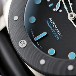 Đồng Hồ Panerai Replica 11 Submersible Bmg-Tech PAM00799 Mặt Đen Dây Cao Su Xưởng VS 47mm (2)