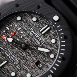 Đồng Hồ Panerai Submersible Luna Rossa PAM01039 Chế Tác Máy Cơ Thụy Sỹ Dây Cao Su 47mm (2)