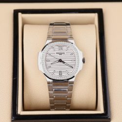 Đồng Hồ Patek Philippe Nautilus 7118 Fake 11 Mặt Trắng Máy Cơ Thụy Sỹ Nhà Máy GR 35 (2)