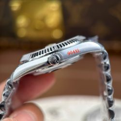 Đồng Hồ Rolex Day-Date Chế Tác Mặt Thiên Thạch Cọc Số Đá Baguette Nặng 186 Grams Xưởng QF 40mm (2)