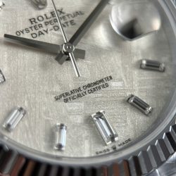 Đồng Hồ Rolex Day-Date Chế Tác Mặt Thiên Thạch Cọc Số Đá Baguette Nặng 186 Grams Xưởng QF 40mm (2)