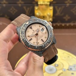 Đồng Hồ Rolex GMT-Master II DiW Replica 11 Vỏ Carbon Đen Mặt Hồng Máy Cơ Thụy Sỹ 40mm (1)