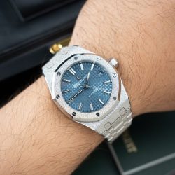 Đồng Hồ Audemars Piguet Replica 11 Royal Oak Frosted Gold 15454BC Mặt Xanh Dương Xưởng APS 37mm (2)