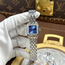 Đồng Hồ Cartier Panthere Small Model Replica 11 Nữ Mặt Xanh Dương Viền Đính Đá 23x30mm (2)
