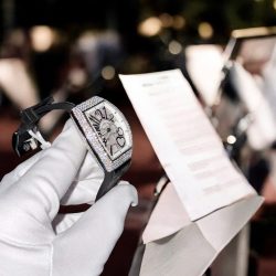 Đồng Hồ Nữ Chế Tác Franck Muller V32 Vanguard Lady Heart Màu Đen Đính Kim Cương Moissanite 36mm (2)