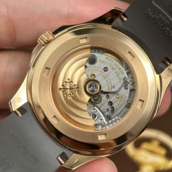 Đồng Hồ Patek Philippe Aquanaut 5167R Chế Tác Tinh Chỉnh Trọng Lượng 124 Gram Máy Khắc 40mm (2)