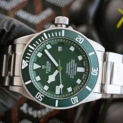 Đồng Hồ Tudor Pelagos Titanium Replica 1 1 Màu Xanh Lá Nhà Máy ZF 39mm (1)