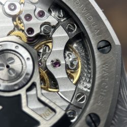 Đồng Hồ Audemars Piguet Royal Oak DiW 15500 Chế Tác Vỏ Carbon Kim Giây Màu Cam 41mm (2)