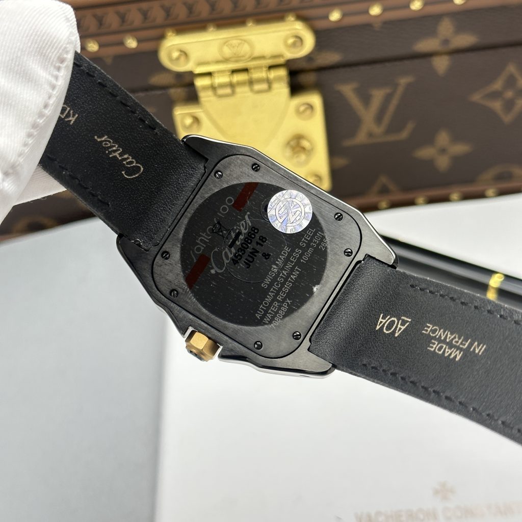 Đồng Hồ Cartier Santos Replica Cao Cấp Mặt Đen Viền Vàng Máy Cơ Tự Động 51.1×41 (2)