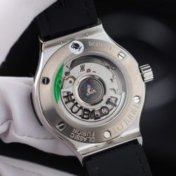 Đồng Hồ Hublot Classic Fusion Màu Đen Chế Tác Đính Kim Cương Moissanite HongKong 38mm (2)