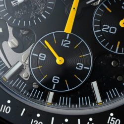 Đồng Hồ Omega Chế Tác Speedmaster Dark Side of the Moon Vỏ Gốm Đen Dây Da 44mm (2)