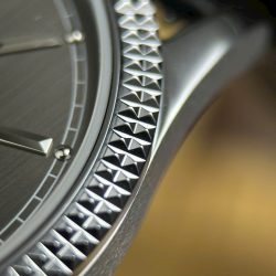 Đồng Hồ Patek Philippe Calatrava 6119 Rep Cao Cấp Mặt Xám Dây Da Màu Đen 39mm (2)