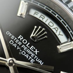 Đồng Hồ Rolex Day-Date Chế Tác Mặt Đen Cọc Số Đá Baguette Bộ Chuyển Động Calibre 3255 Xưởng RC 40mm (2)