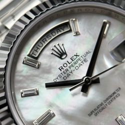 Đồng Hồ Rolex Day-Date Chế Tác Mặt Khảm Xà Cứ Trọng Lượng 212 Gram Nhà Máy RC 40mm (2)