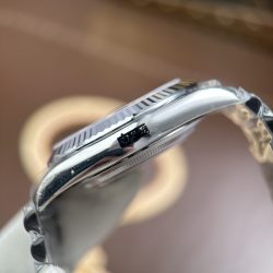 Đồng Hồ Rolex Day-Date Chế Tác Mặt Khảm Xà Cứ Trọng Lượng 212 Gram Nhà Máy RC 40mm (2)