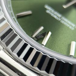 Đồng Hồ Rolex Day-Date Chế Tác Mặt Xanh Lá Cây Tinh Chỉnh Trọng Lượng 212 Gram Nhà Máy RC 40mm (2)