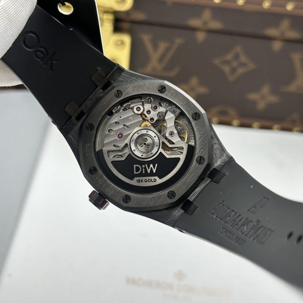 Dong Ho Audemars Piguet Chế Tác Royal Oak DiW 15500 Vỏ Carbon Kim Giây Màu Diỏ 41mm (2)