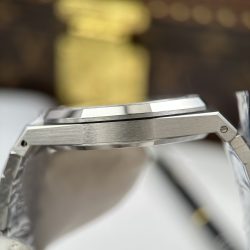 Đồng Hồ Audemars Piguet Chế Tác Royal Oak Openworked Frosted 15412 Mặt Lộ Cơ Viền Đính Đá Baguette 41mm (3)