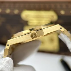 Đồng Hồ Audemars Piguet Replica 11 Royal Oak Openworked Frosted 15412 Mạ Vàng Viền Đính Đá Baguette 41mm (3)