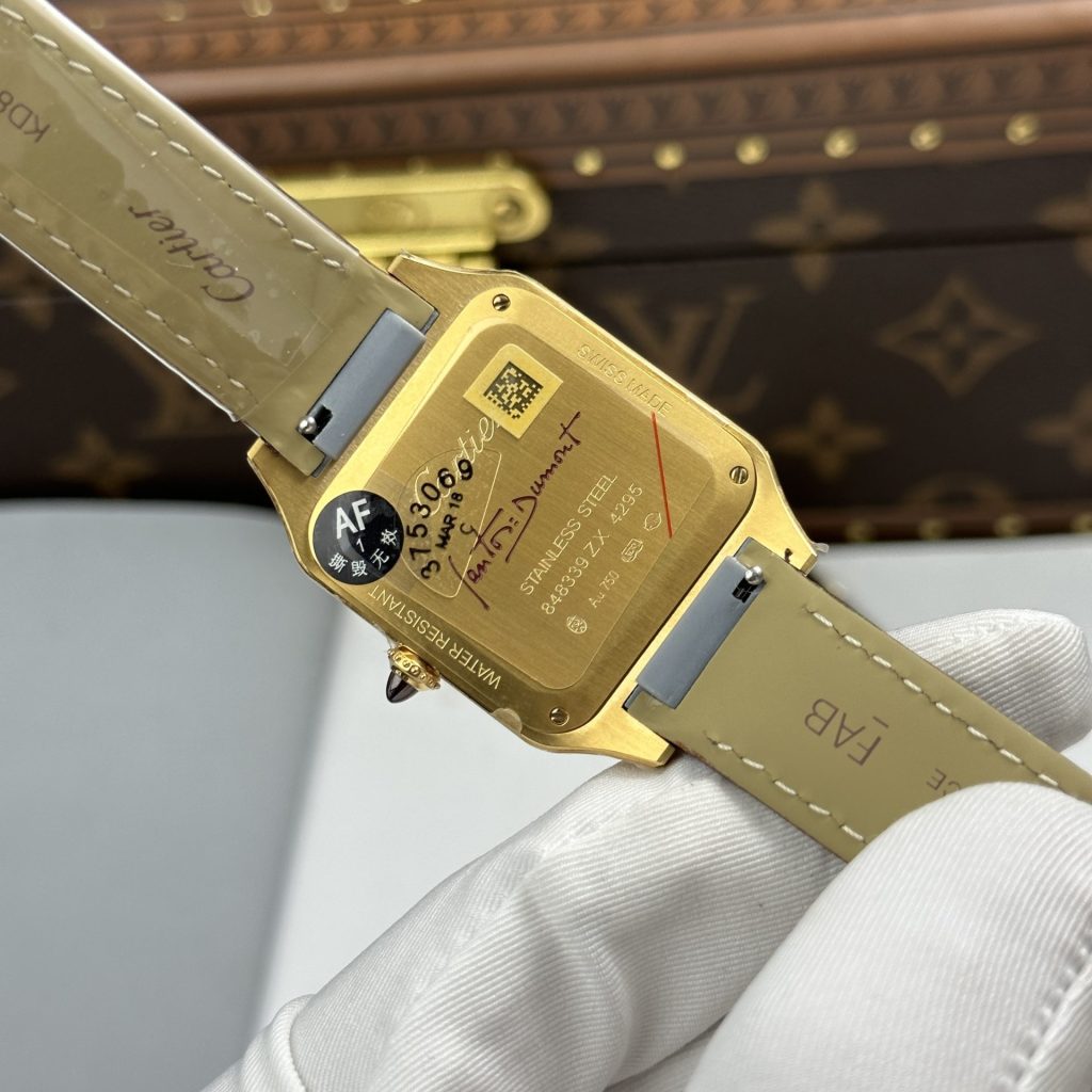 Đồng Hồ Cartier Santos Dumont Chế Tác Mặt Trắng Dây Da Màu Đỏ Đậm 43.5×31 (2)