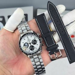 Đồng Hồ Omega Chế Tác Speedmaster Silver Snoopy Award Mặt Trắng Viền Đen 42mm (2)