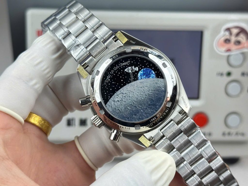 Dong Ho Omega Che Tác Speedmaster Silver Snoopy Award Mat Trang Vien Đen 42mm (2)
