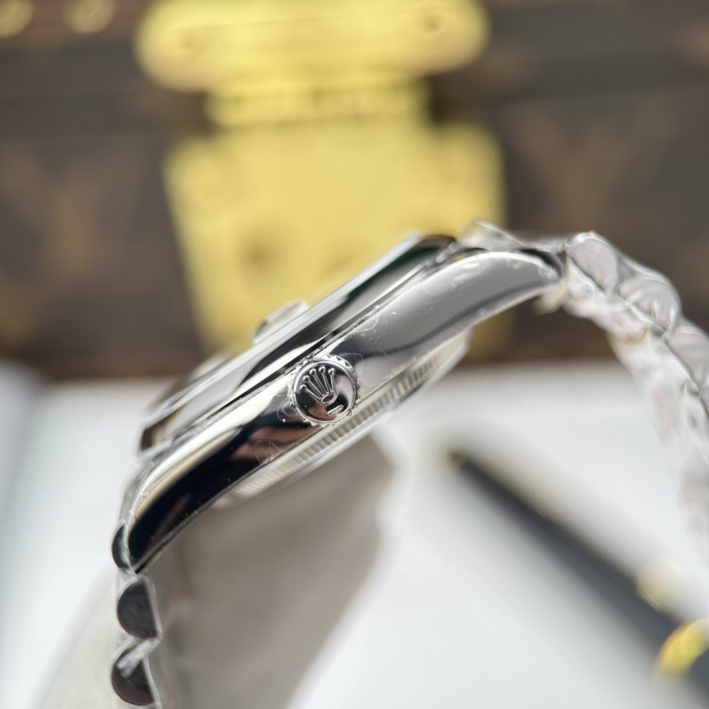 Đồng Hồ Rolex DateJust 126200 Replica 11 Mặt Bạc Dây Đeo Jubilee Nhà Máy VS 36mm (3)